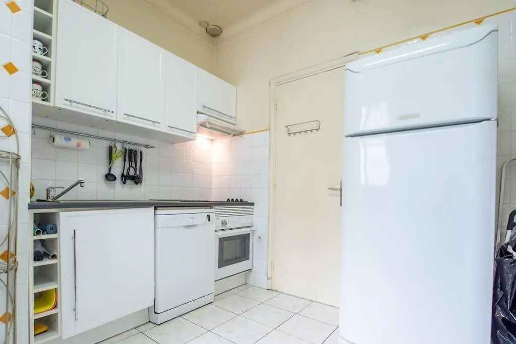Lovely Renovated 5Pax Apt In The Heart Of Cannes 0*,