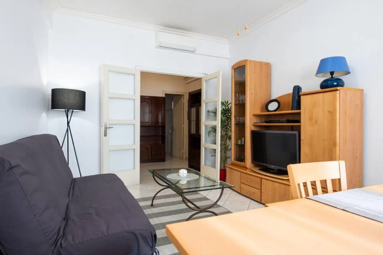 Lovely Renovated 5Pax Apt In The Heart Of كان 0*,  فرنسا